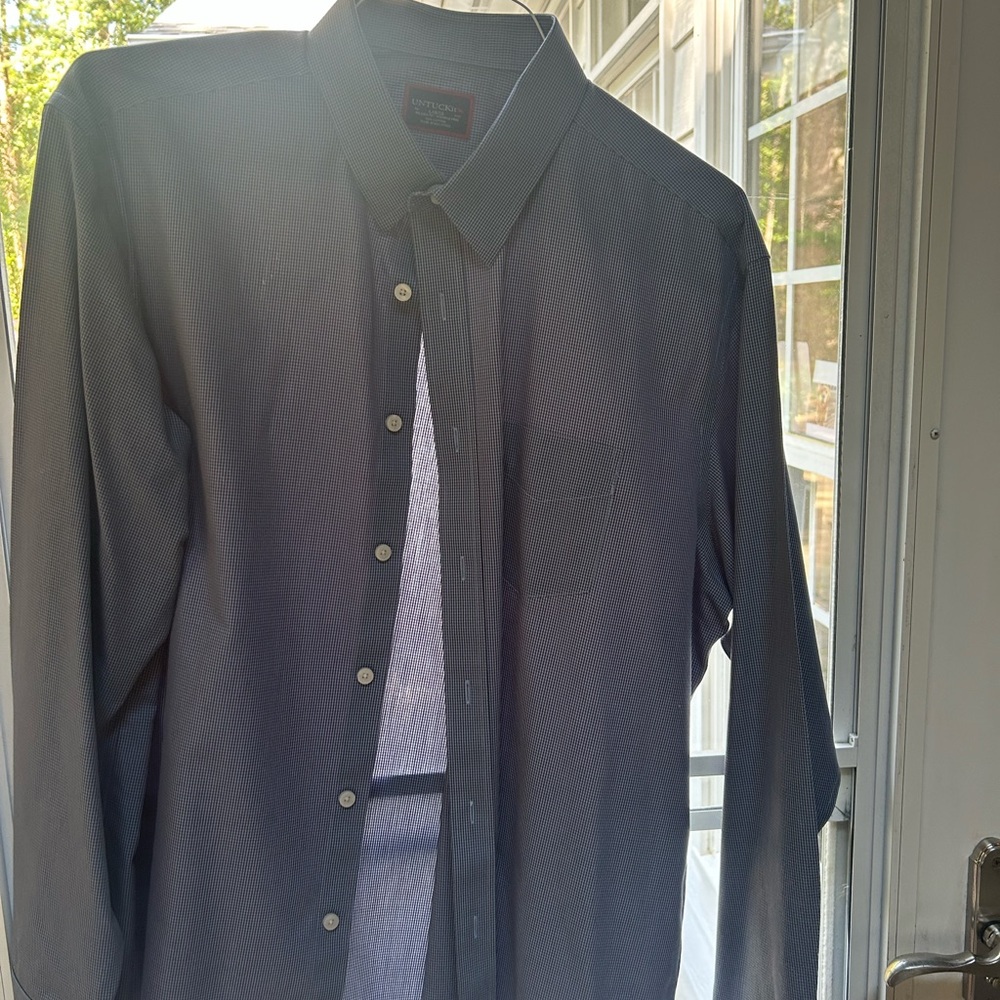 UNTUCKit Blue Casual Button Down Shirt
